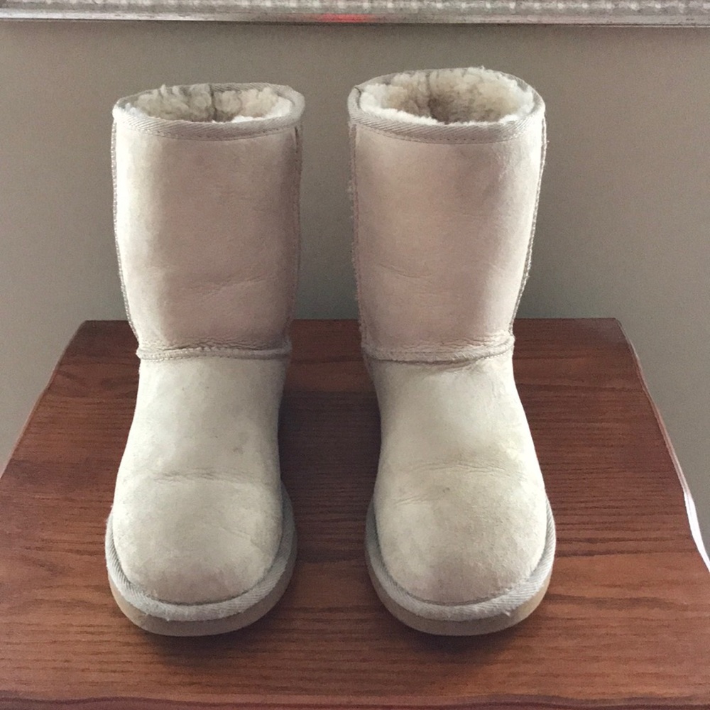 Classic Short UGGs